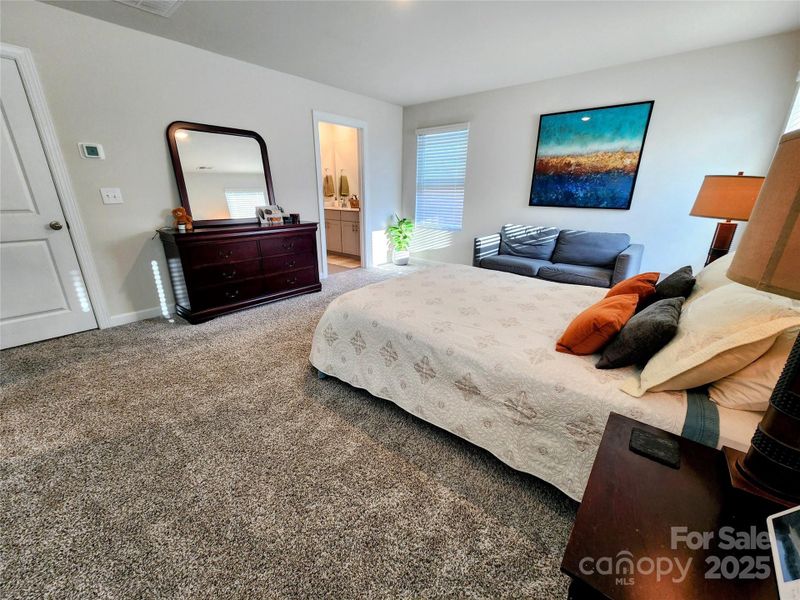 Furnished interior view inside a new home in Georgetown Crossing, Kannapolis (Image 9).