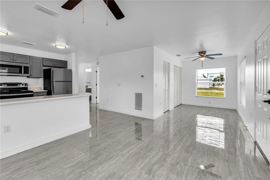 Spacious, unfurnished interior of a new home in , Bradenton (Image 13). Spacious, unfurnished interior of a new home in , Bradenton (Image 13).