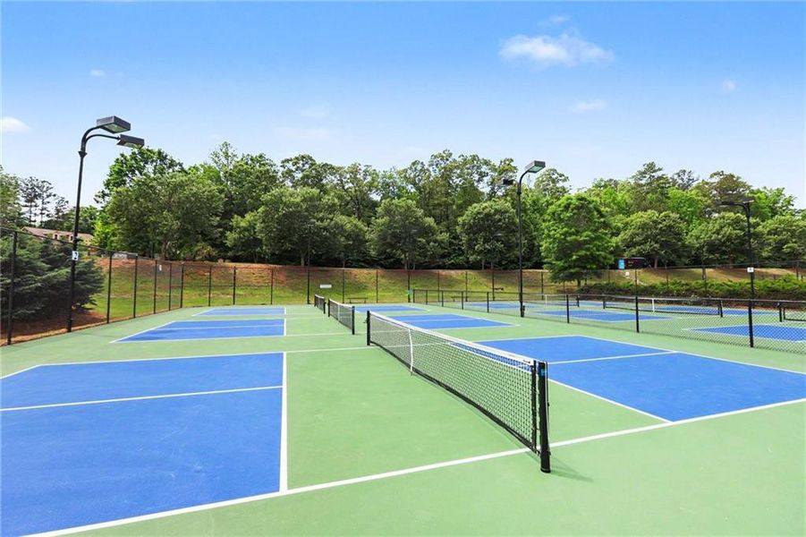 Community amenities in , Canton (Image 36).