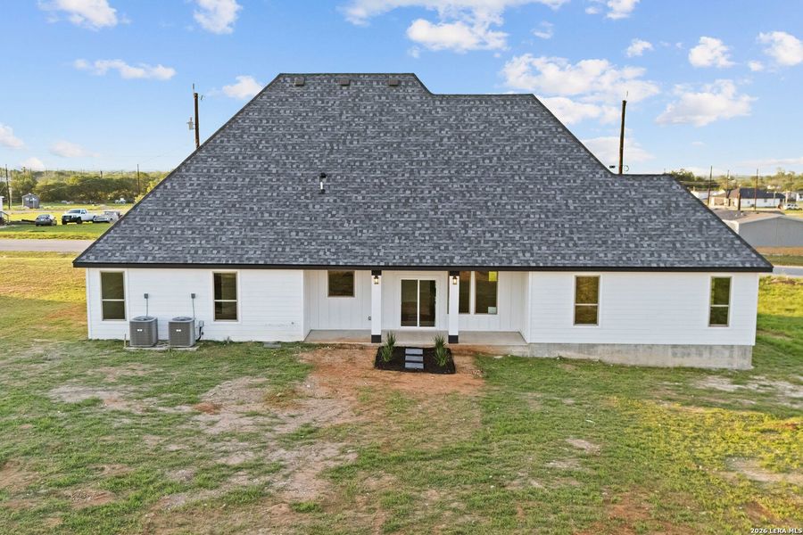 Exterior details and patio area of a home in , Atascosa (Image 29).