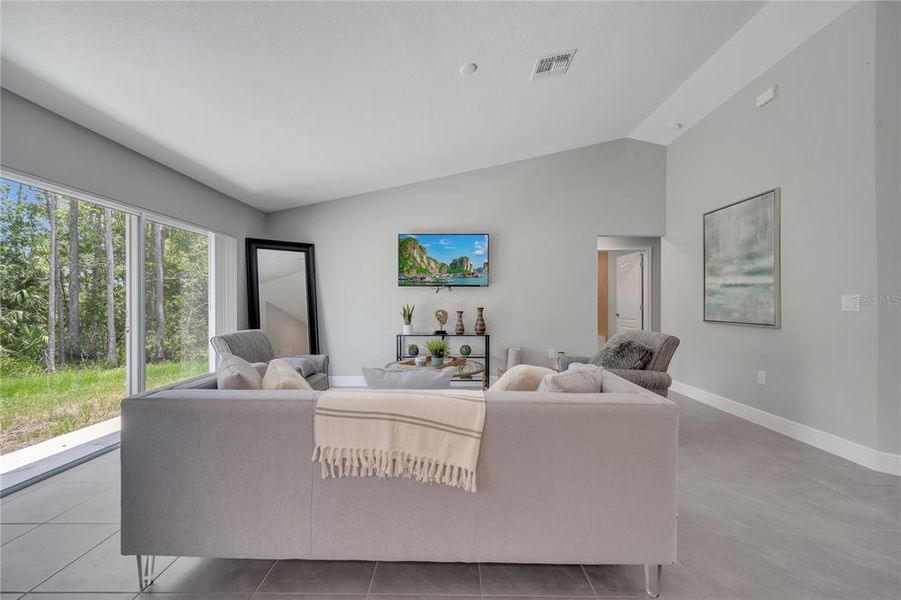 Furnished interior view inside a new home in , Kissimmee (Image 14).