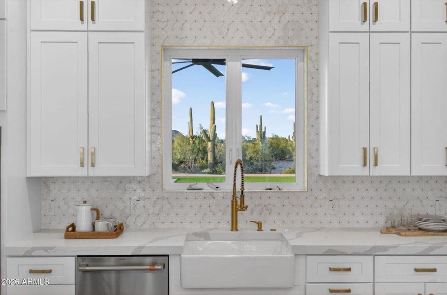 63-web-or-mls-DSC01034 63-web-or-mls-DSC01034