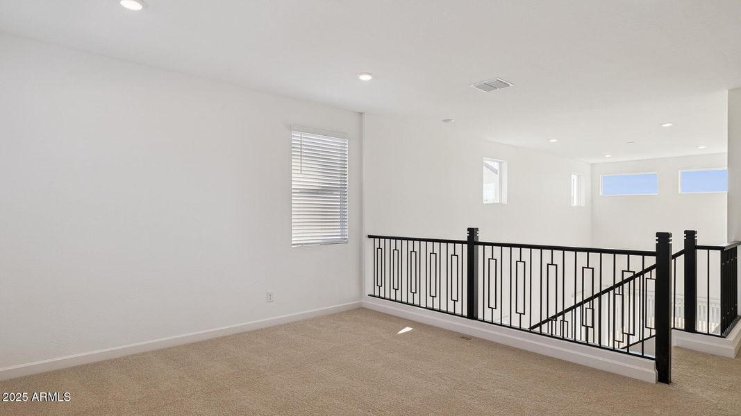 3985_Phoenician_Lot 2081_Aloravita_Peori 3985_Phoenician_Lot 2081_Aloravita_Peori