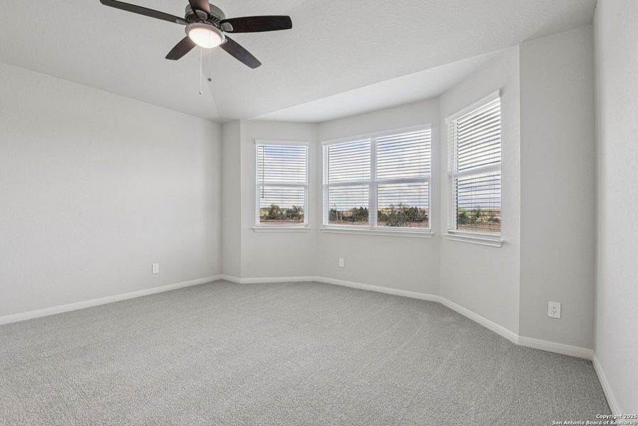 Spacious, unfurnished interior of a new home in Estancia Ranch - Premier Series, San Antonio (Image 25). Spacious, unfurnished interior of a new home in Estancia Ranch - Premier Series, San Antonio (Image 25).
