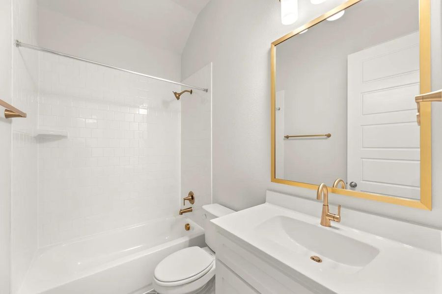 The Audrey Full Bath