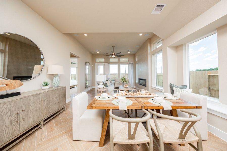 Representative furnished interior of a home built from the Cambridge by Beazer Homes in Ellwood: Signature Collection, Iowa Colony (Image 8). Representative furnished interior of a home built from the Cambridge by Beazer Homes in Ellwood: Signature Collection, Iowa Colony (Image 8).