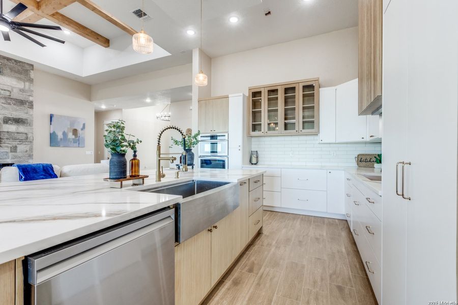 Furnished interior view inside a new home in , La Vernia (Image 13). Furnished interior view inside a new home in , La Vernia (Image 13).