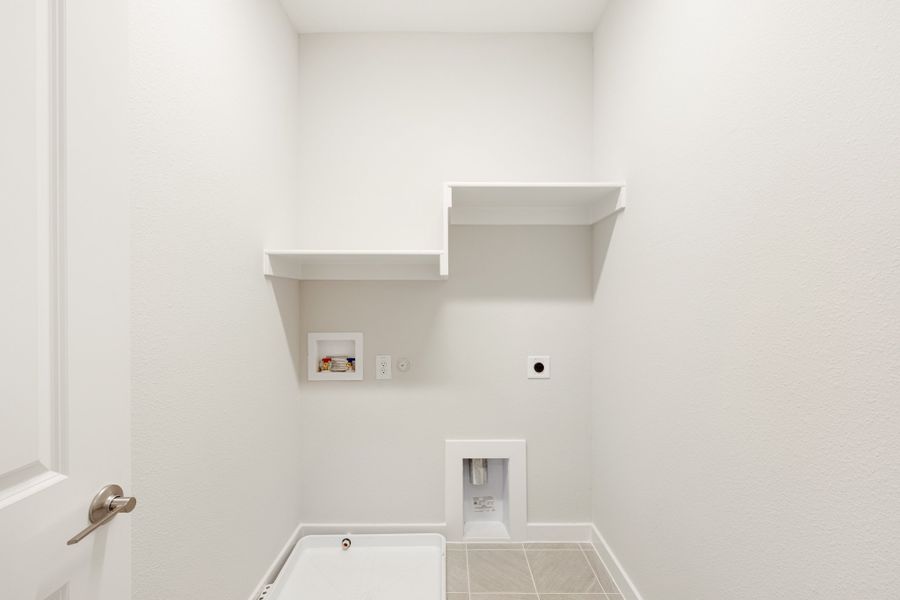 Spacious, unfurnished interior of a new home in Wildridge, Oak Point (Image 44). Spacious, unfurnished interior of a new home in Wildridge, Oak Point (Image 44).