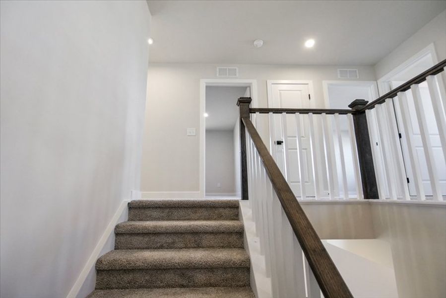 Image 49 of a home in Berkeley.