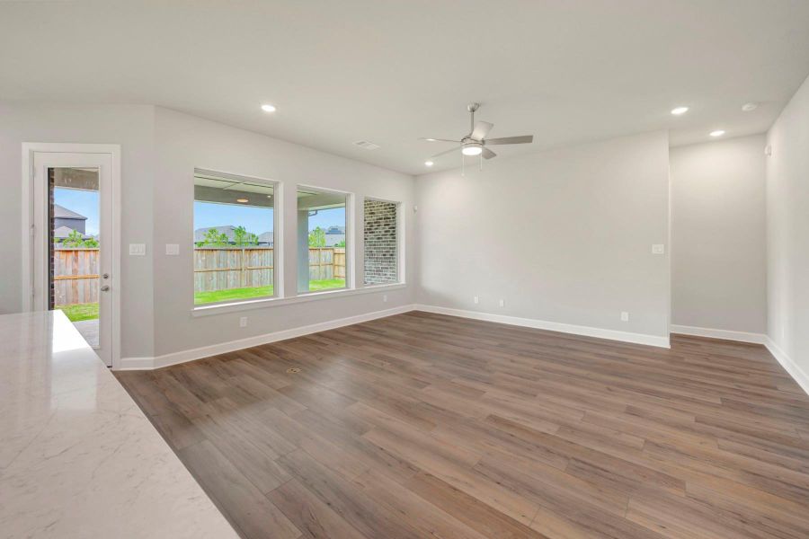 Spacious, unfurnished interior of a new home in Grand Central Park 55' Homesites, Conroe (Image 25). Spacious, unfurnished interior of a new home in Grand Central Park 55' Homesites, Conroe (Image 25).