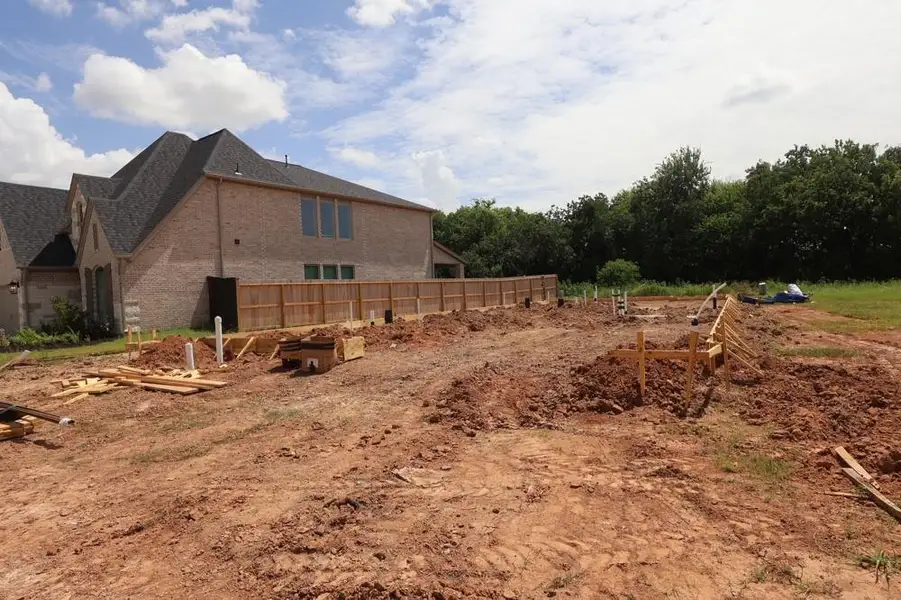 Every foundation at DWH is engineered and it’s inspected three times! We do not do “batch” testing. Rest easy knowing your foundation comes with a 10 year warranty. Every foundation at DWH is engineered and it’s inspected three times! We do not do “batch” testing. Rest easy knowing your foundation comes with a 10 year warranty.