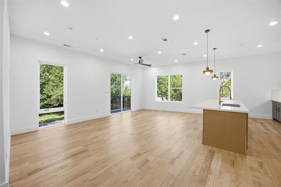 Spacious, unfurnished interior of a new home in , Dallas (Image 31).