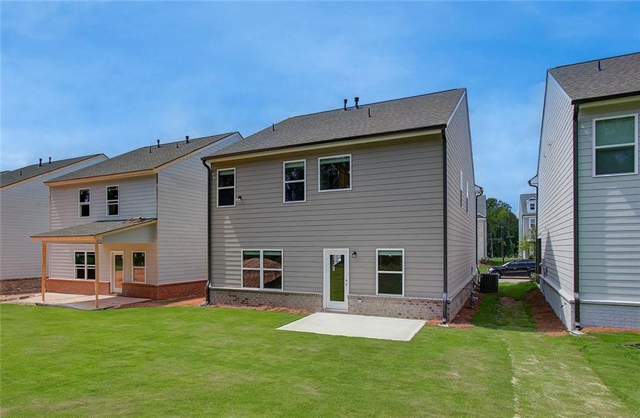 Exterior details and patio area of a home in Crofton Place Enclave, Snellville (Image 26).