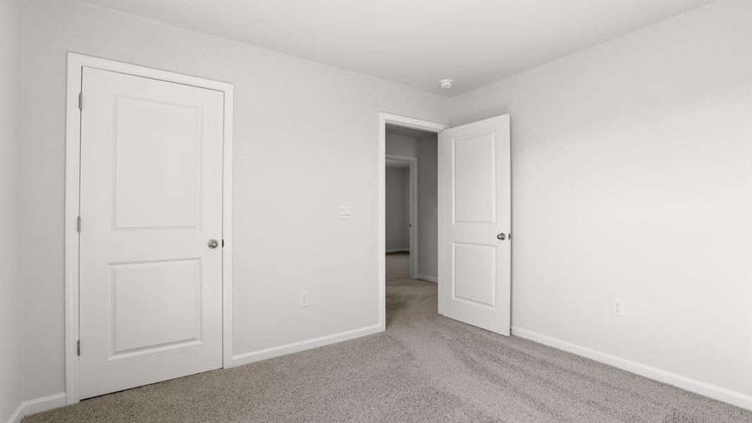 Spacious, unfurnished interior of a new home in Cedar Gap, Fountain Inn (Image 30).