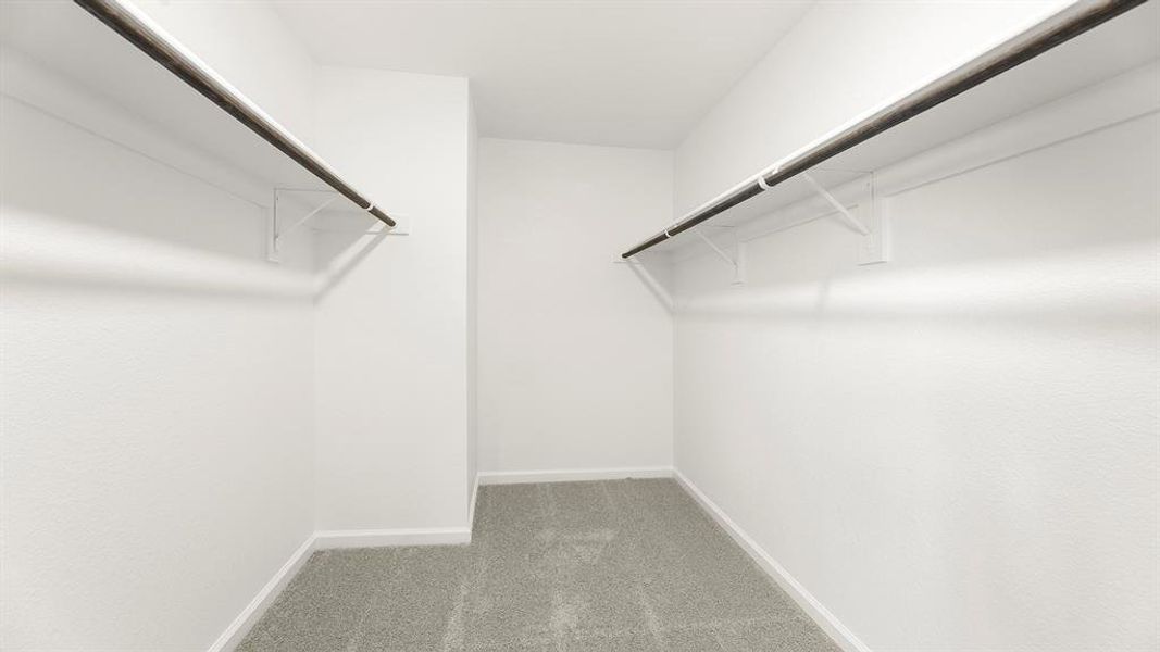 20. 3246 Summerland - Closet