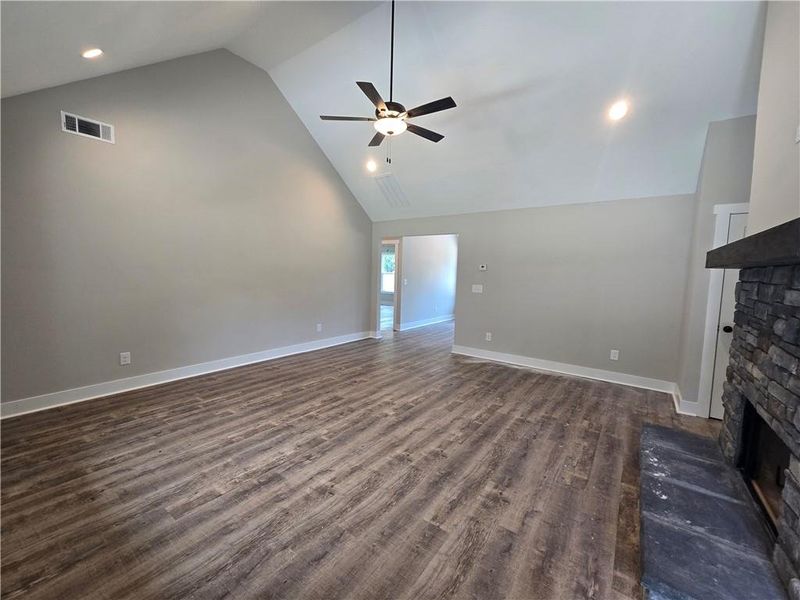 Spacious, unfurnished interior of a new home in , Lavonia (Image 15).