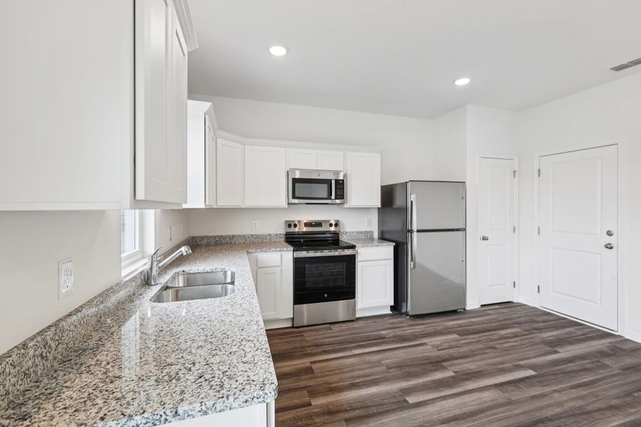 Representative furnished interior of a home built from the Luminary by Starlight Homes in The Summit at Carters Station, Columbia (Image 11).