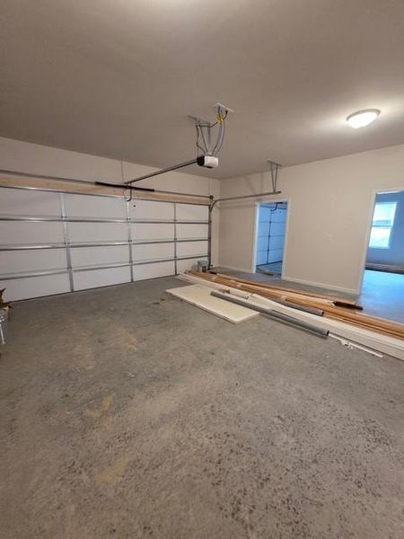 Spacious, unfurnished interior of a new home in , Waleska (Image 17).