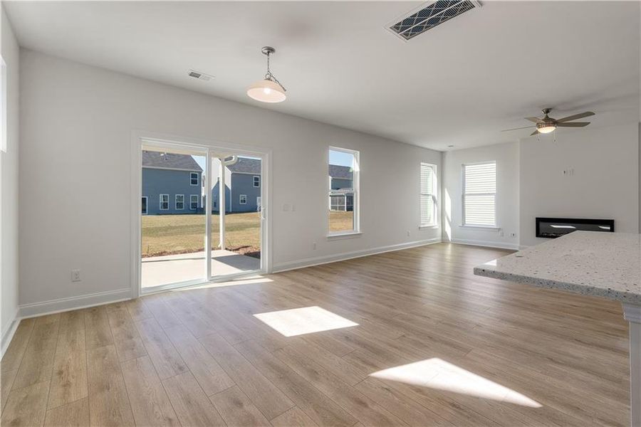 Spacious, unfurnished interior of a new home in Villas at Dawsonville, Dawsonville (Image 16).