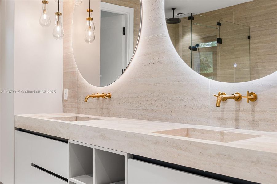 Furnished interior view inside a new home in , Fort Lauderdale (Image 7).