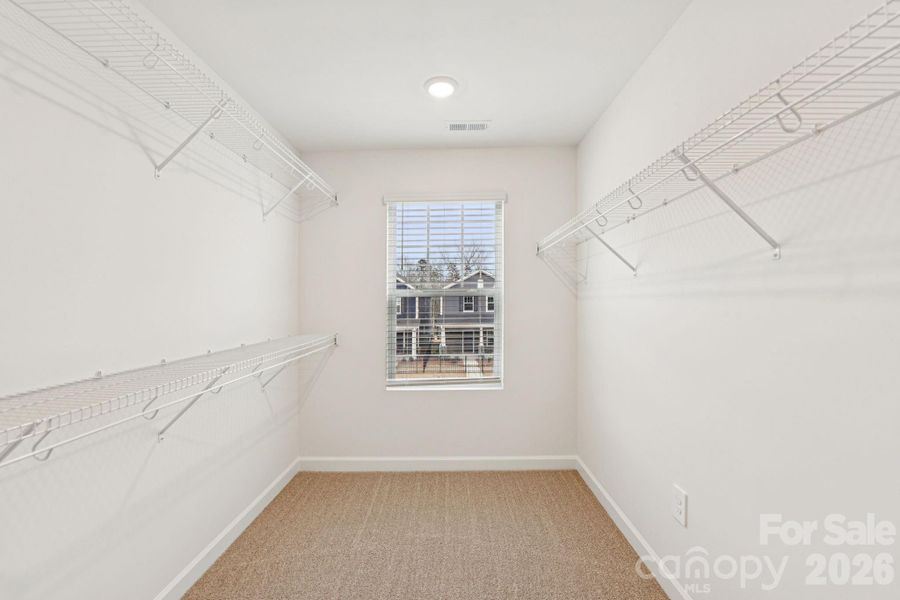 Spacious, unfurnished interior of a new home in Nolen Farm, Gastonia (Image 18).