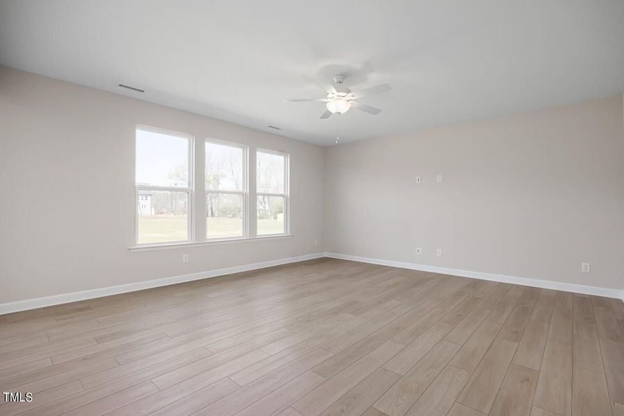 Spacious, unfurnished interior of a new home in Wellers Knoll, Lillington (Image 40). Spacious, unfurnished interior of a new home in Wellers Knoll, Lillington (Image 40).