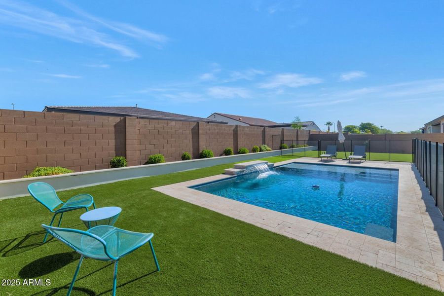 4418 W Park View Lane