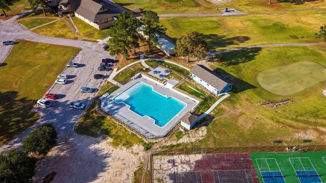 Community amenities in , Trinity (Image 31).