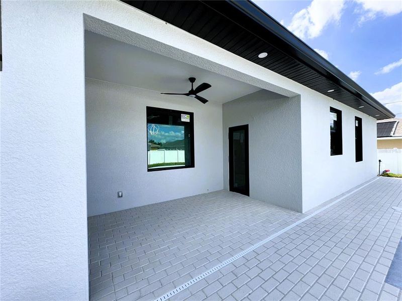 Exterior details and patio area of a home in , Cape Coral (Image 18).