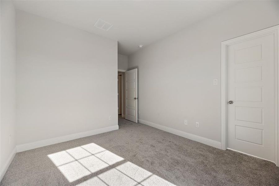 Spacious, unfurnished interior of a new home in Arbors at Legacy Hills, Celina (Image 27).