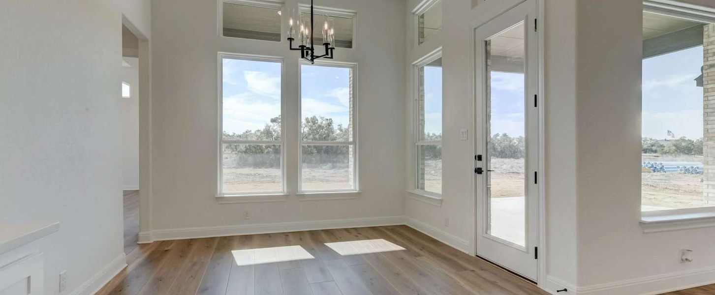 Representative unfurnished interior of a home built from the Kylie by Ashton Woods in Waldsanger, New Braunfels (Image 15).
