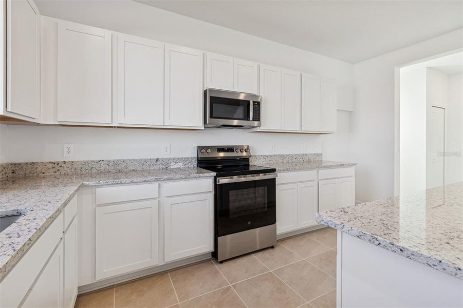 Furnished interior view inside a new home in Southpointe, Palmetto (Image 8).