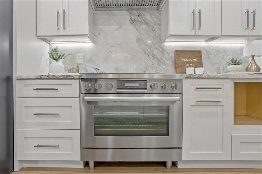 Furnished interior view inside a new home in , Canton (Image 15).