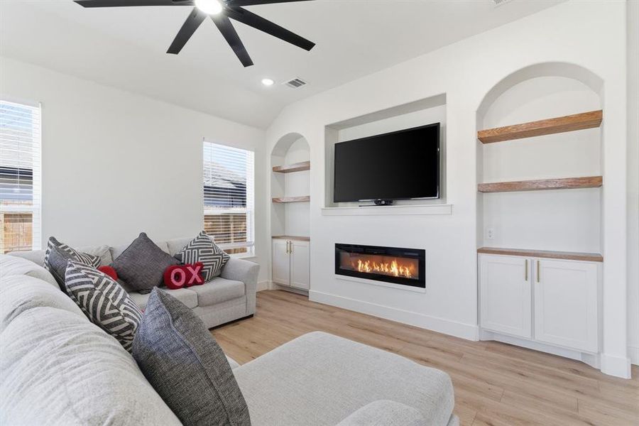 Furnished interior view inside a new home in , Fort Worth (Image 12).