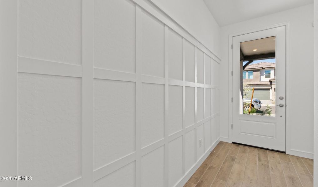 ML Lot #79 Entryway (Large)