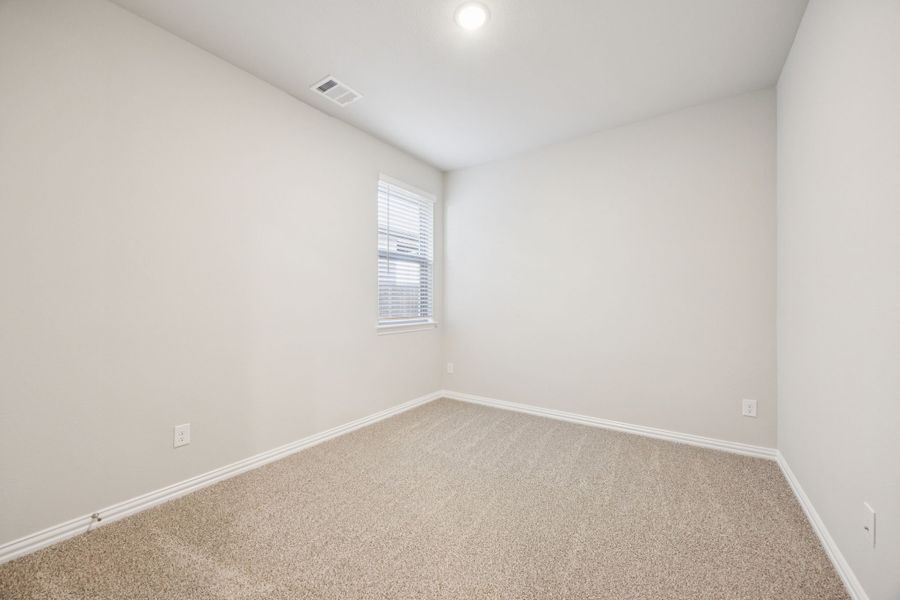 Spacious, unfurnished interior of a new home in Avondale, Fate (Image 26).