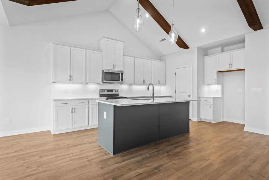 The Roseland II C Kitchen The Roseland II C Kitchen