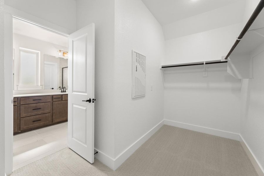 Spacious, unfurnished interior of a new home in Garden Collection at Union Park, Little Elm (Image 21).