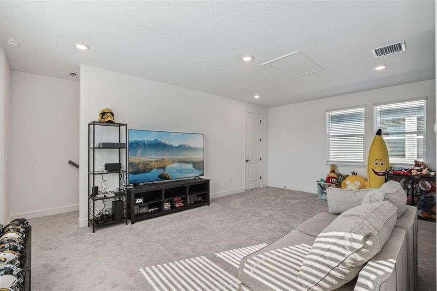 Furnished interior view inside a new home in , Winter Garden (Image 11).