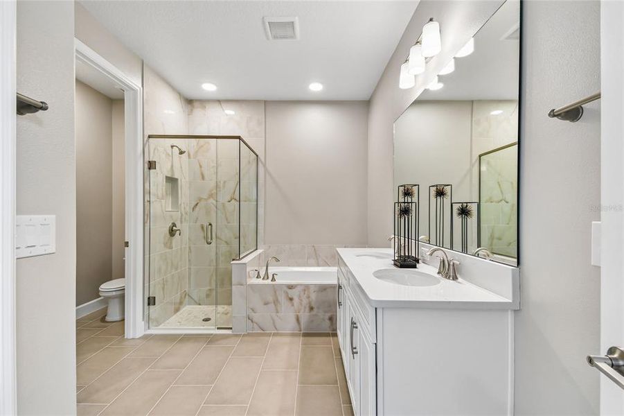 Furnished interior view inside a new home in Wolf Lake Ranch, Apopka (Image 35). Furnished interior view inside a new home in Wolf Lake Ranch, Apopka (Image 35).