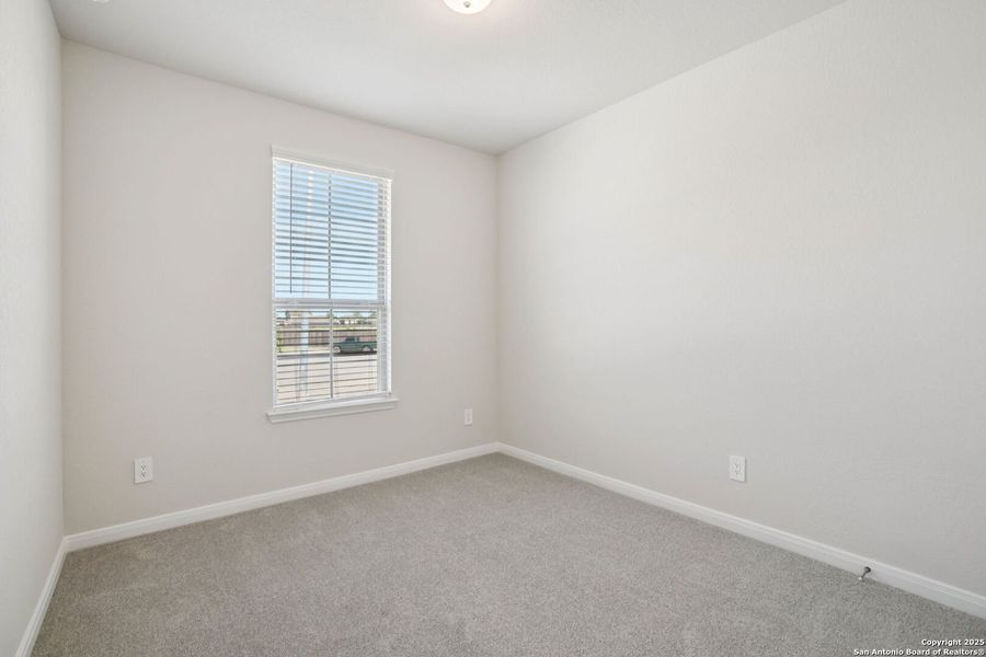 Spacious, unfurnished interior of a new home in Catalina, Converse (Image 13).