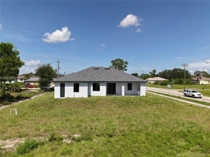 Exterior details and patio area of a home in , Lehigh Acres (Image 34). Exterior details and patio area of a home in , Lehigh Acres (Image 34).