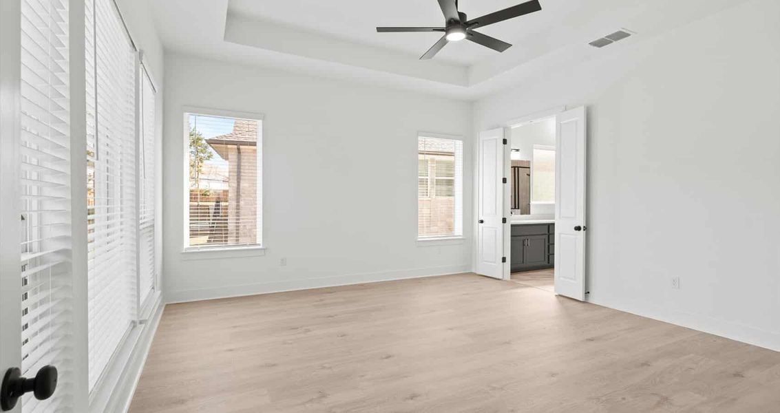 Spacious, unfurnished interior of a new home in 6 Creeks, Kyle (Image 15). Spacious, unfurnished interior of a new home in 6 Creeks, Kyle (Image 15).