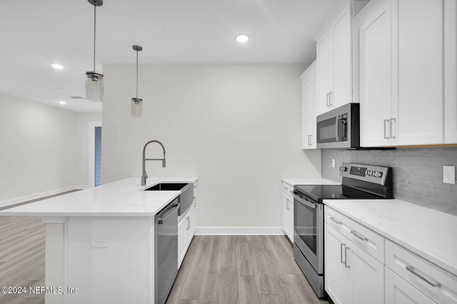 Furnished interior view inside a new home in , Ponte Vedra (Image 8).