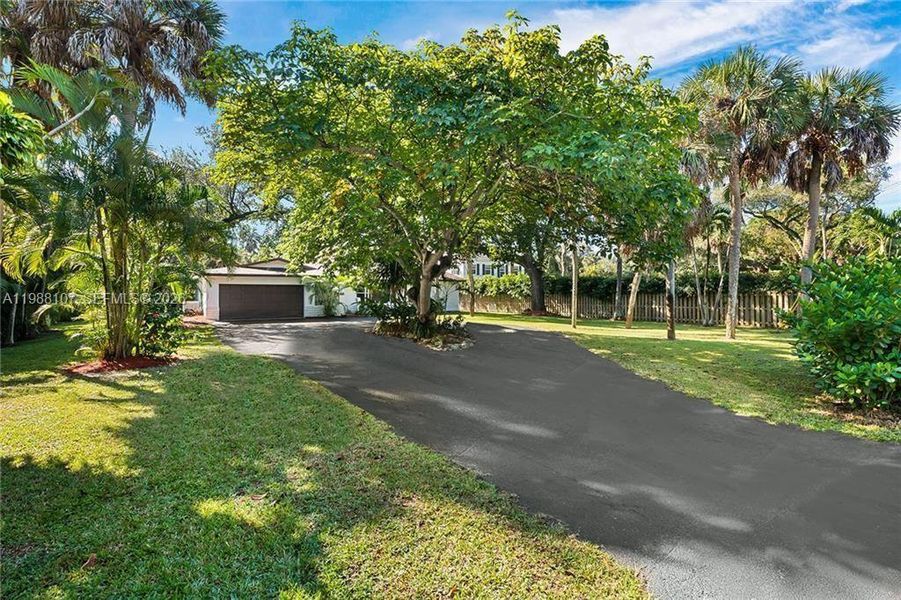 Natural landscape and outdoor views near  in Fort Lauderdale (Image 32).