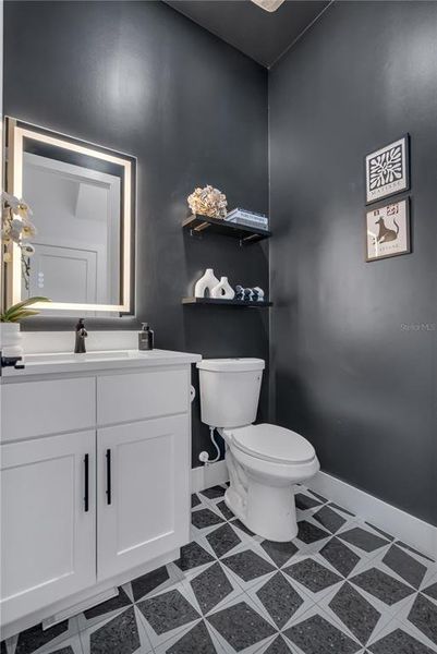 Furnished interior view inside a new home in , Orlando (Image 27).