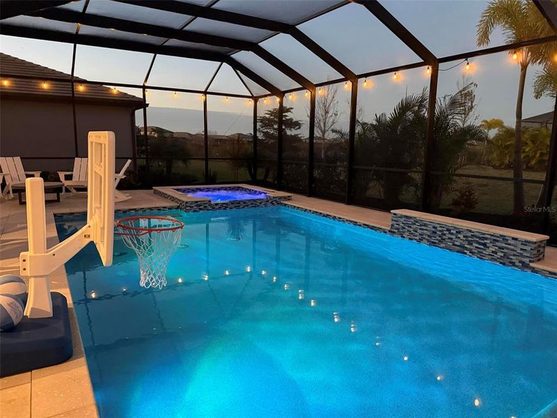 Exterior details and patio area of a home in , Bradenton (Image 25).