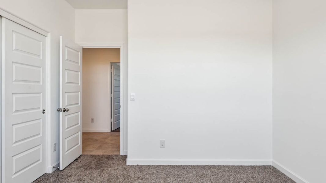 Spacious, unfurnished interior of a new home in Magma Ranch Vistas, Florence (Image 30).