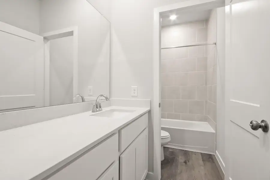 Furnished interior view inside a new home in Oakwood Ranch, Willis (Image 10).