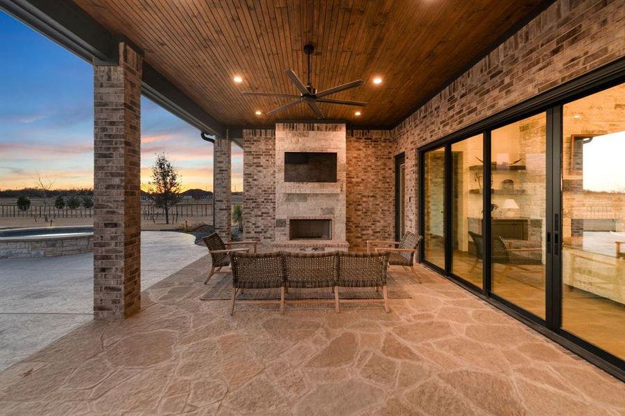 Exterior details and patio area of a home in Santana Ridge, Weatherford (Image 4). Exterior details and patio area of a home in Santana Ridge, Weatherford (Image 4).